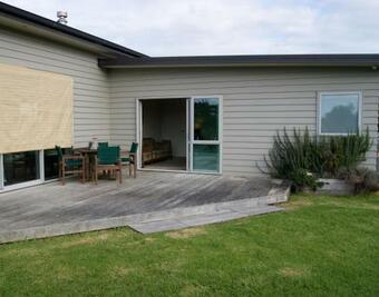 Hostal Waihi Beach Getaway-studio, Ensuite & Private Deck