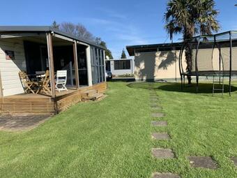 Te Puru B8 - 2 Bedroom Chalet