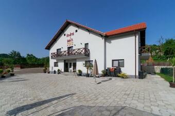 Hostal Agropensiunea Andrei & Ianis