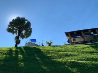 Villa Loma Linda Hosting