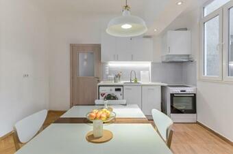 Bright Apartments In The Heart Of The City