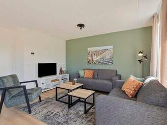 Cozy Holiday Home In Scherpenisse Close To The Beach