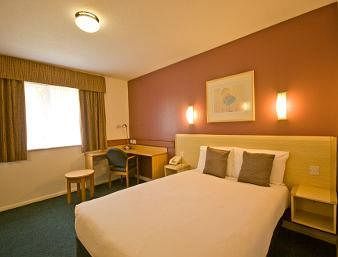 Days Inn Hotel Fleet