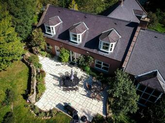 Hostal Innis House