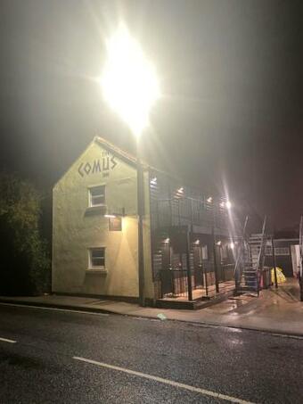 Hotel Comus Inn