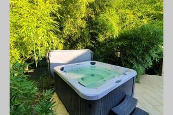 La Grange. Piscine Chauff�e, Tennis, Parc. 15 Personnes