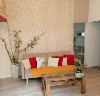 Apartamento Appartement Rouge Avec Jardin