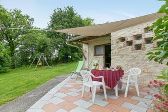 Maison de Vacances Le Mas Des Papillons