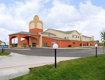 Hotel Days Inn & Suites Marquez