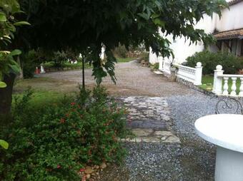 Les Capucines Au Domaine De La Pendule