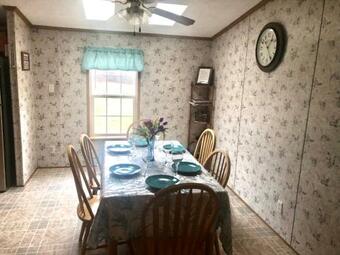 Cozy Getaway Cottage - Catskills Peaceful Hideaway