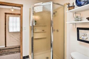 Rustic Unadilla Cottage On 15 Acres With Pond!