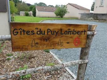 Hostal Petit Gite Du Puy Lambert