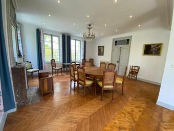 Hostal Manoir De L'oiseli�re