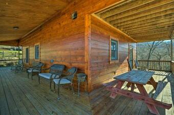 Sparta Cabin With Panoramic View, Wood Interior
