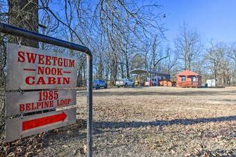 Apartamento Couples Retreat Woodsy Broken Bow Studio!