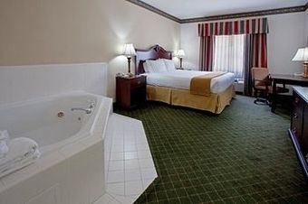 Hotel Holiday Inn Express Charleston-moncks Corner