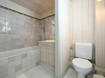 Villa Maison Les Portes-en-r�, 2 Pi�ces, 2 Personnes - Fr-1-434-86