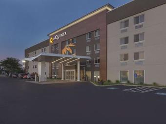 Hotel La Quinta Inn Cleveland Airport North