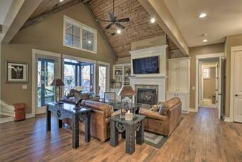 Lake Keowee Cottage With Deck And Private Dock!