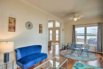 Dreamy Ridgeway Home With Dock On Lake Wateree!