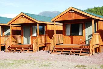 Lodge Glacier General Store And Cabins