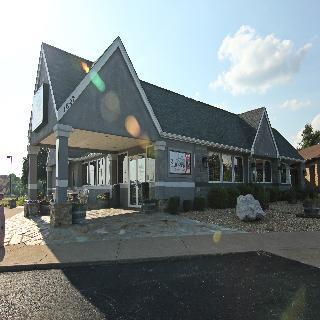 Hotel Summer Bay's Tradition Inn