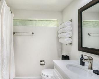 Moon River Suites #4