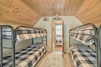 Cozy Birchwood Retreat On Utv Trail Fire Pit