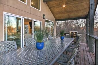 Lakefront Afton Family House With Game Room!