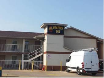 Motel First Western Inn - Fairmont City