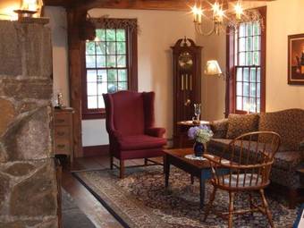 Riverwind Inn Bed And Breakfast