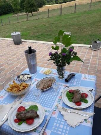 Hostal Le Perche C�ronnais