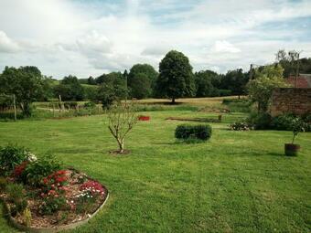 Hostal Village De Vie