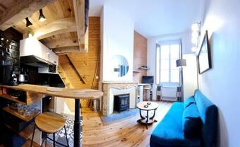 Apartamento Duplex Charmant- Hypercentre - Confort - Tv - Wifi