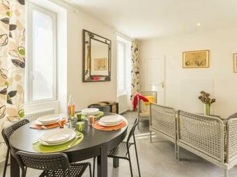 G�te Vallet, 4 Pi�ces, 6 Personnes - Fr-1-306-823