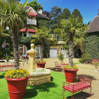 Maison De La Cal�che - Unique Vacation Home