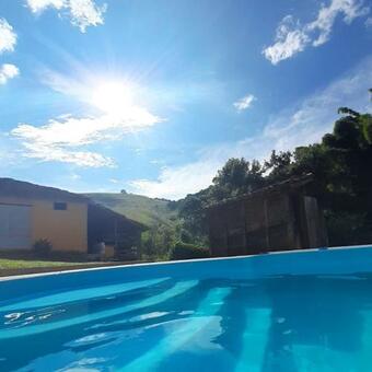 Sitio Para Relaxar, Piscina E Churrasqueira
