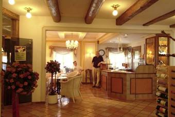 Hotel Biedermeier Hof