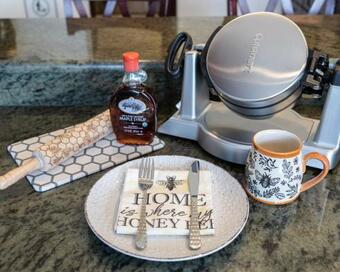 Honey Bee Manor In Monte Vista