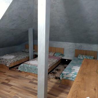 Hostal Camera Tripla