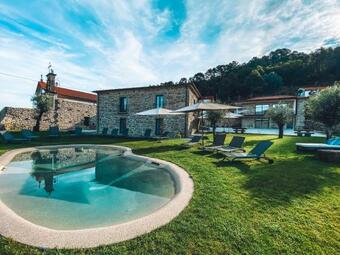 Villa Vale Da Fonte - Charming Houses