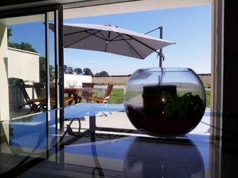 G�te Chalain-le-comtal, 3 Pi�ces, 6 Personnes - Fr-1-496-236