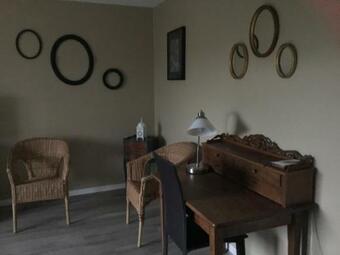 Hostal Chambres D'h�tes La Maison D'apr�s