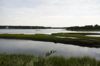 Bourne's Pond Hideaway