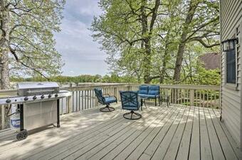 Pet-friendly Grass Lake Retreat With Game Room!