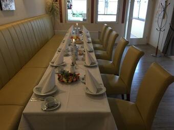 Hostal Pension Zum Lindeneck