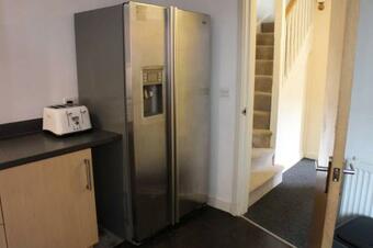 4 Bedroom Town House In The Heart Of Southampton