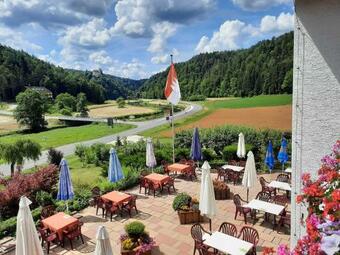 Hotel Caf� Pension Krems