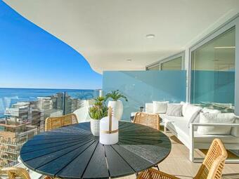 Amazing Sea Views - The Wave, Brand New Apartment
